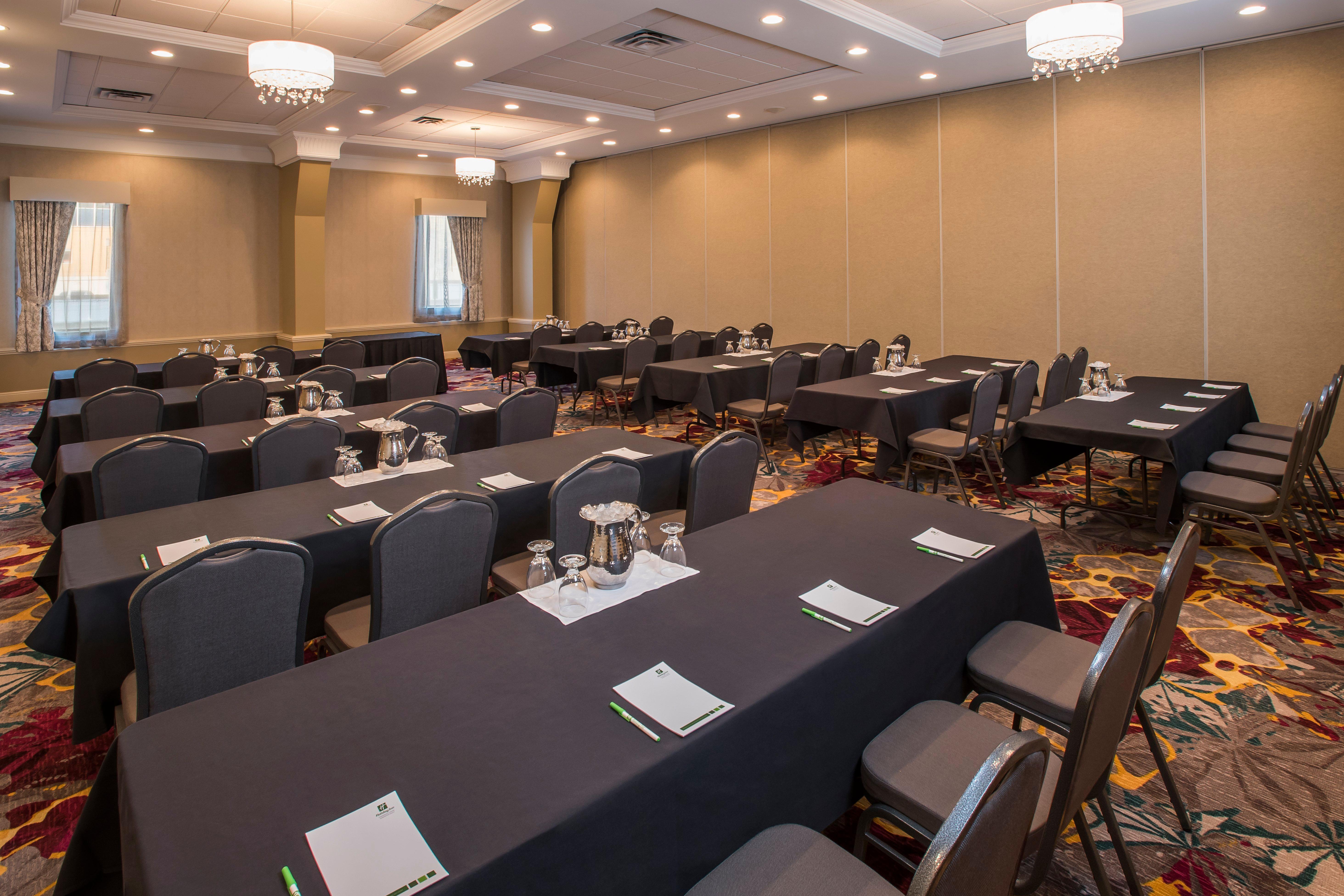 Holiday Inn Conference Centre Edmonton South By Ihg Ngoại thất bức ảnh