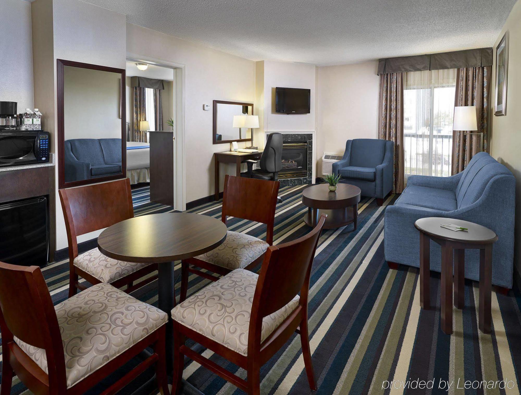 Holiday Inn Conference Centre Edmonton South By Ihg Ngoại thất bức ảnh